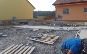 urejanje-okolice-tlakovanje